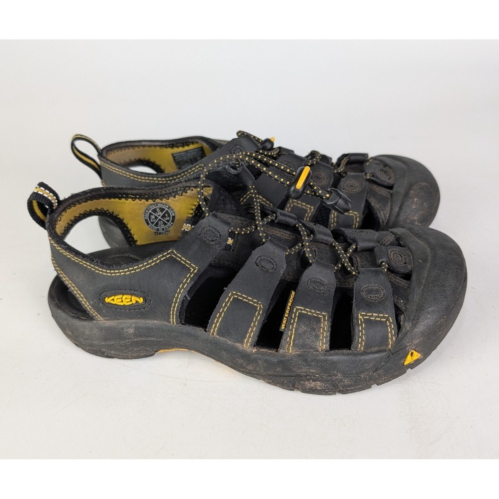 Keen Newport H2 Youth Boys Kids Size 5 Sport Sandals Waterproof Shoe Black